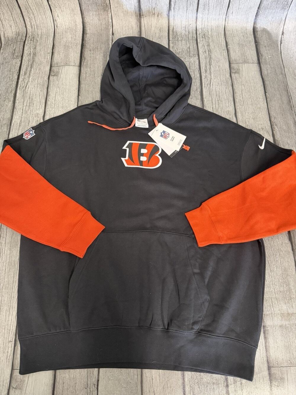 NWT Women’s Nike Cincinnati Bengals On Field Hoodie Black Sz Large Oversized
